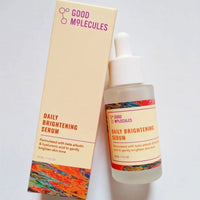 Good Molecules Sérum Éclat à l’Acide Hyaluronique & Bêta-arbutine The Skincare Eshop